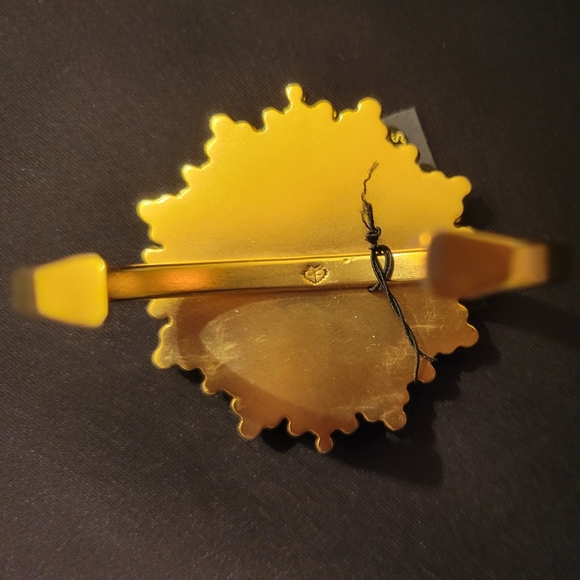 Virgins Saints & Angels- Cloister Grande Sacred Heart Cuff-Gold❤️‍🔥 - Picture 3 of 7